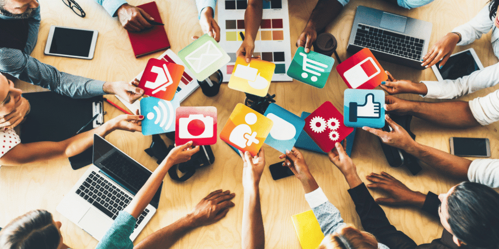 redes-sociales-y-marcas-datos-clave-del-barometro-dentsu-marcas-buscan-estrategias-servisoftcorp.com