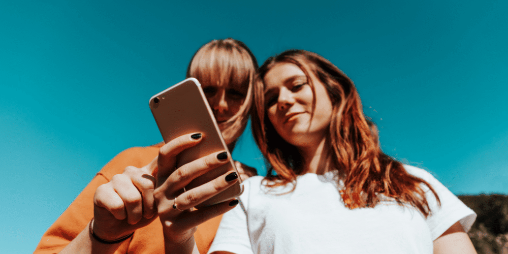 redes-sociales-y-marcas-datos-clave-del-barometro-dentsu-servisoftcorp.com