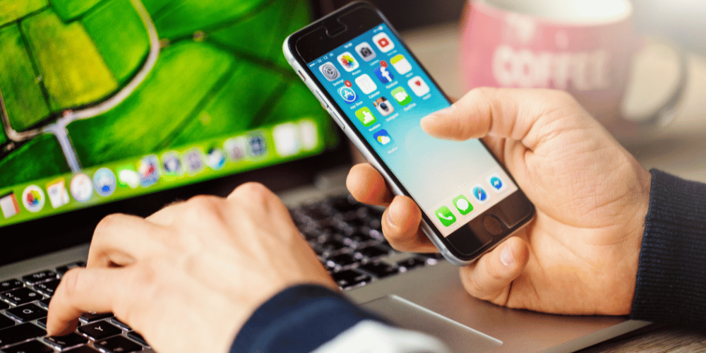 Estrategias-de-redes-sociales-tendencias-para-marketers-usuario-facebook-servisoftcorp.com