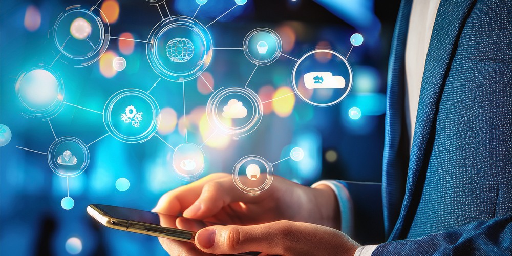 marketing-en-redes-sociales-estrategias-con-IA-para-video-corto-usuario-en-rrss-servisoftcorp.com